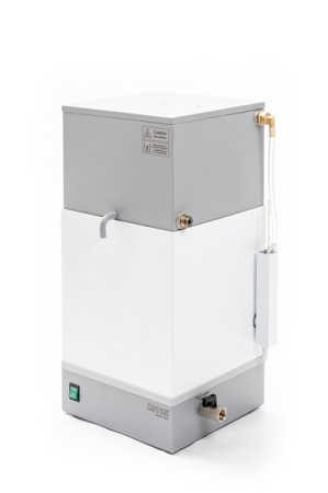 Аквадистиллятор Liston A 1210 (10 л/час) (корпус из крашенной стали)